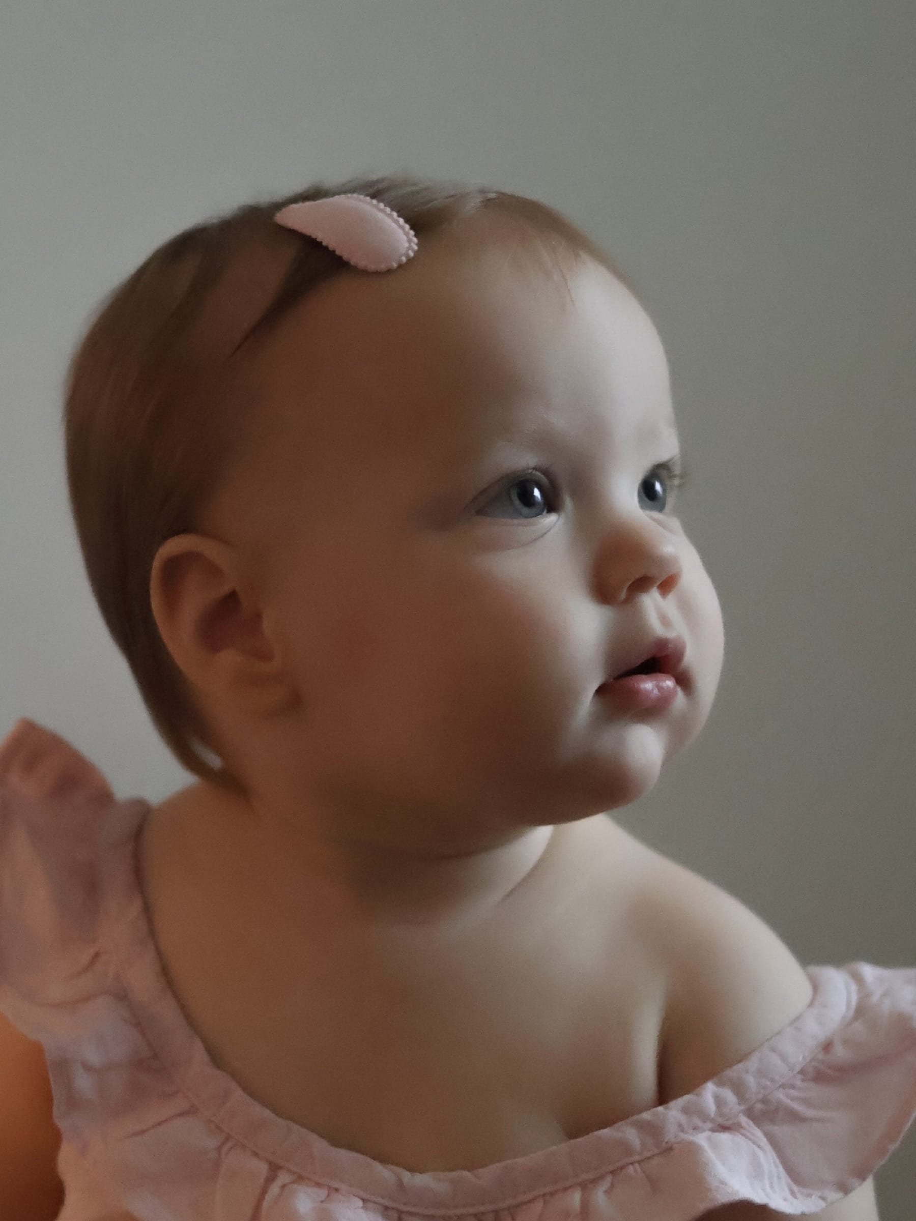 Emma, 12-Month Milestone in Home Studio (photo 12)