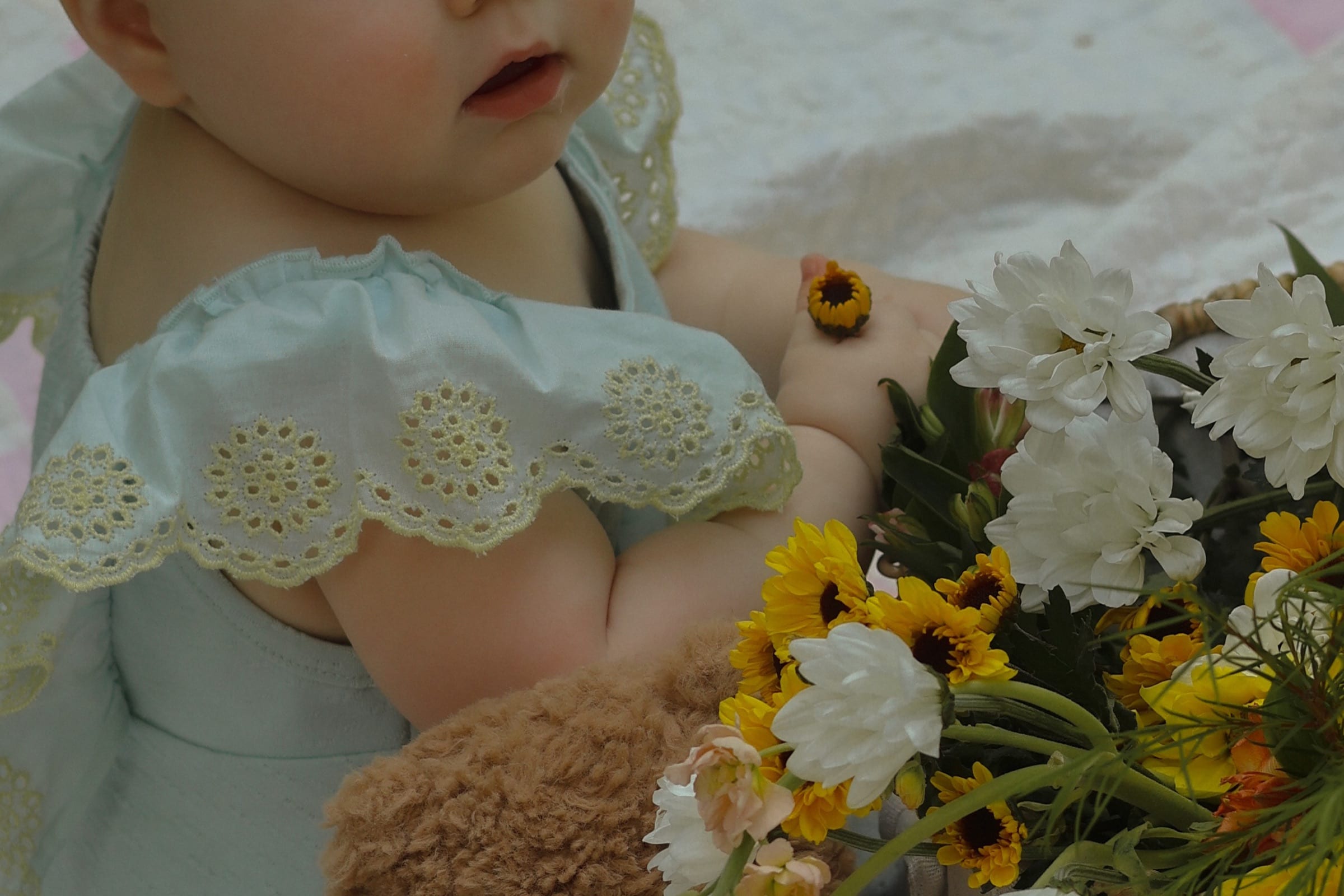 Emma, 9-Month Milestone in Bloomington, IL (photo 8)